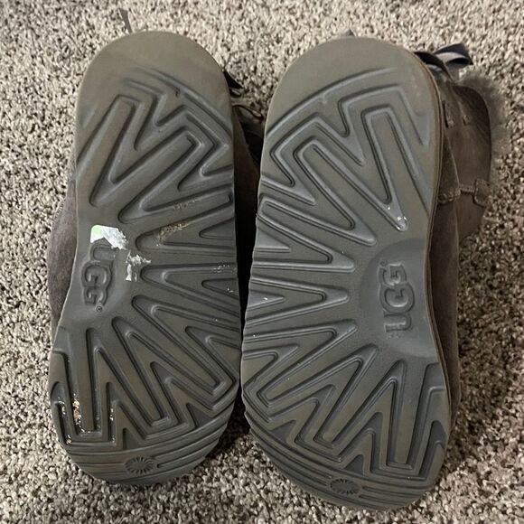 Ugg kids’ Double Bailey bow boots grey size 4 - Picture 8 of 9